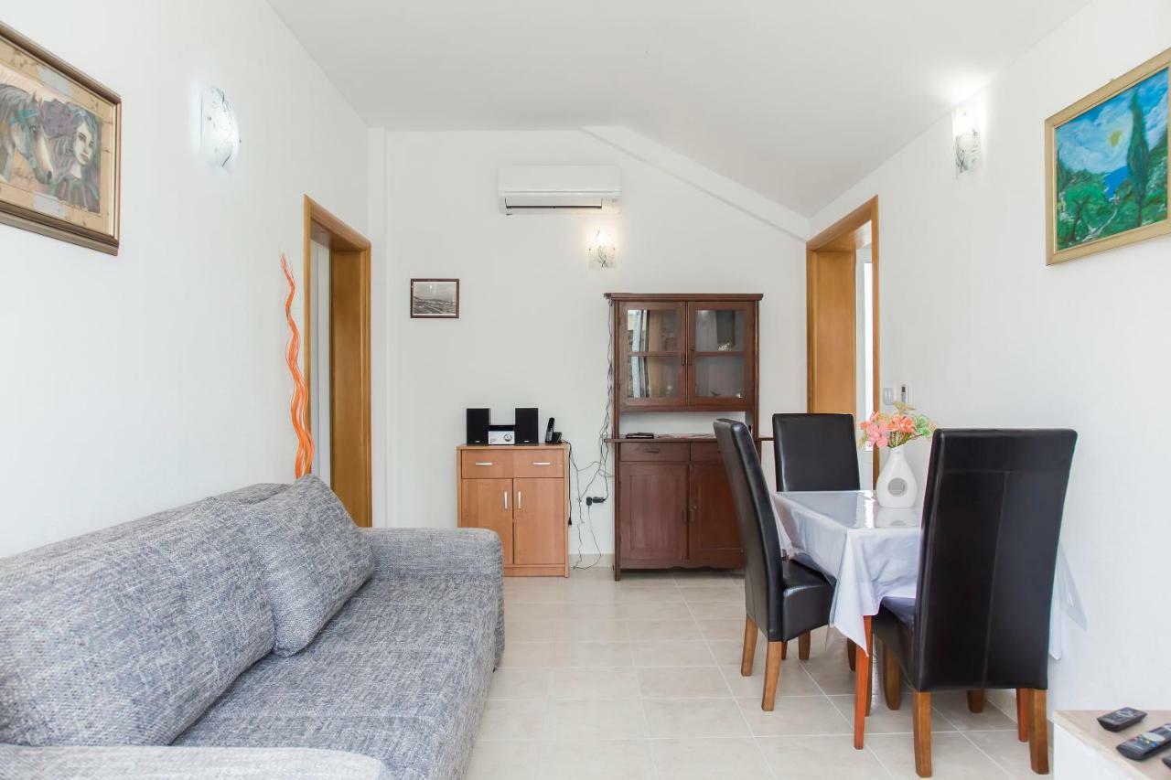 Apartment Lukrecija
